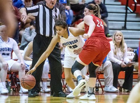 chloe brooks basketball.